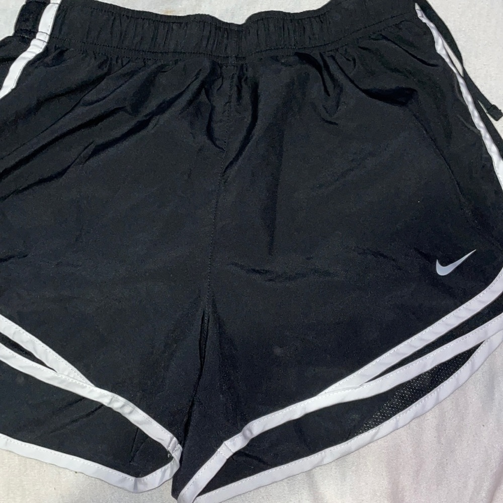 NIKE Dri Fit Shorts Sz M